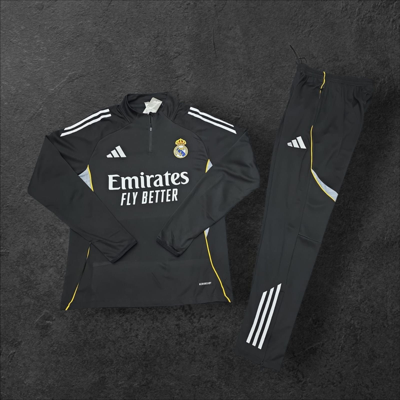 2024/2025 Real Madrid Black Half-Zip Training Tracksuit
