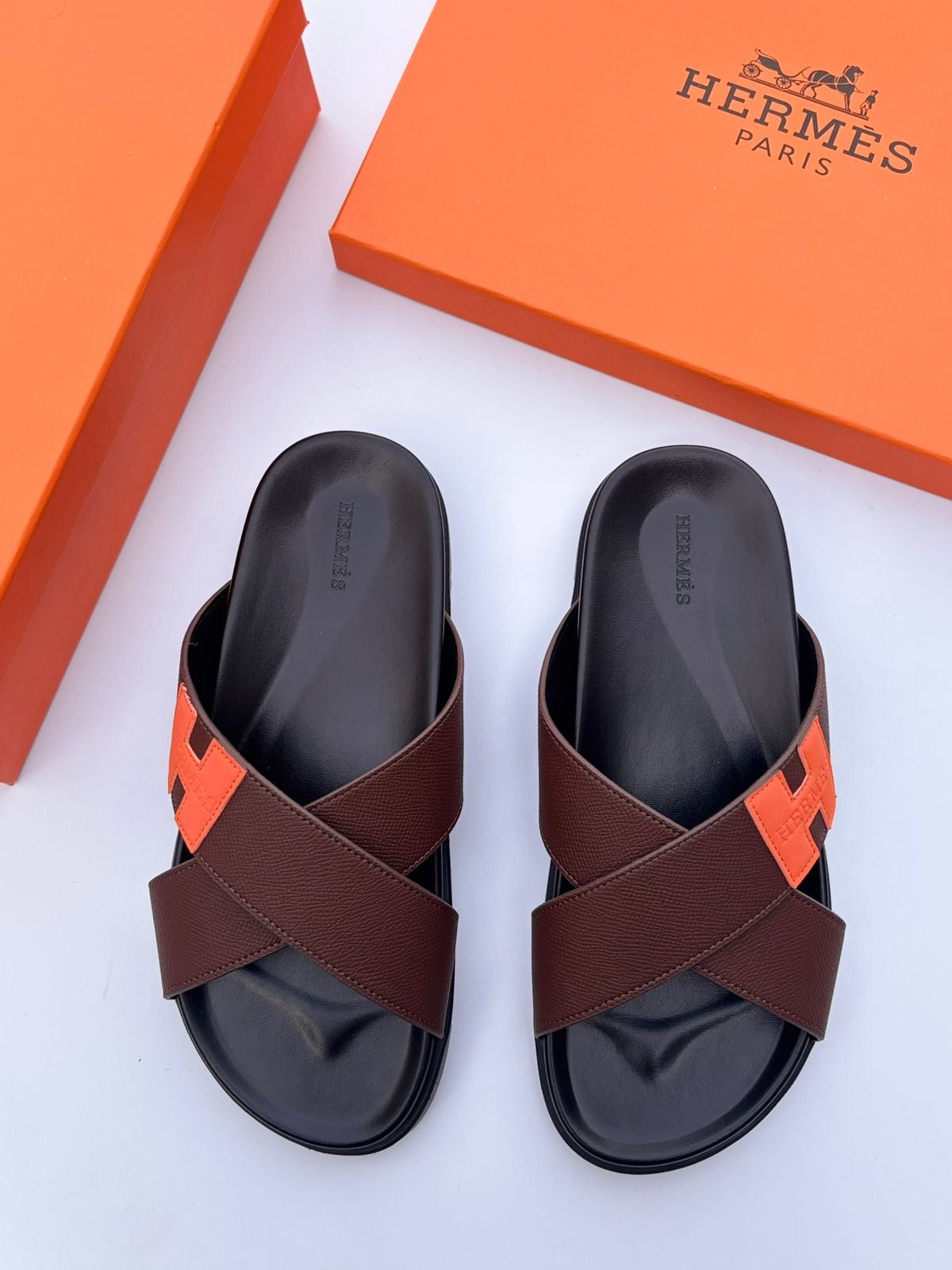 Hermes Slipper Black/Red
