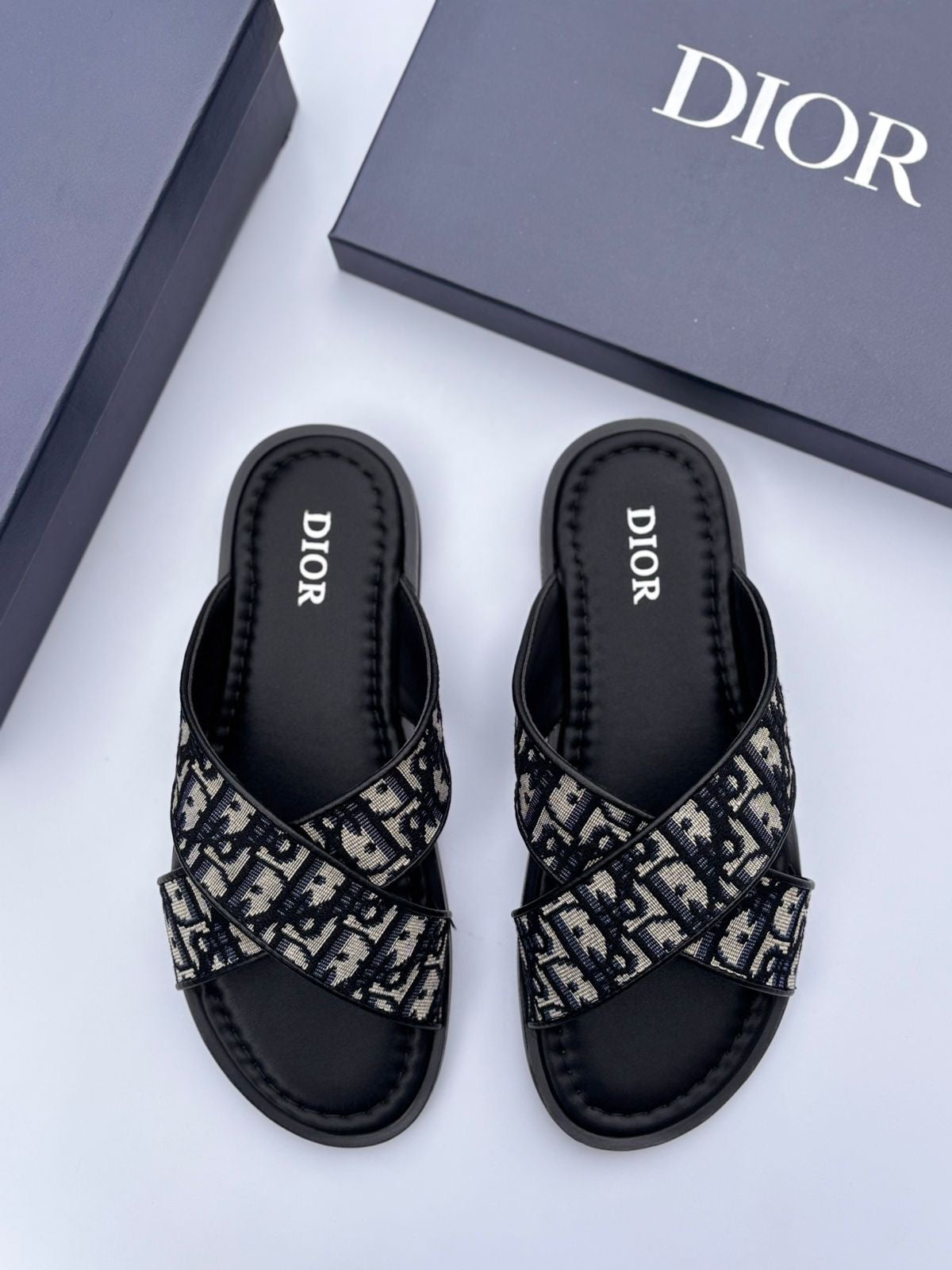 Dior Slipper Black White/Black Writing
